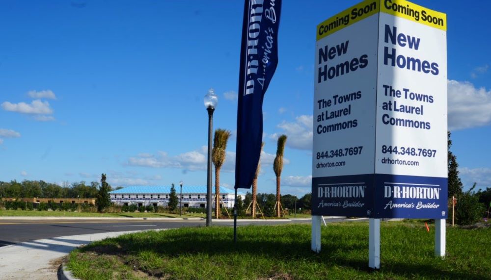 The Towns at Laurel Commons sign at entrance (October 28, 2023)